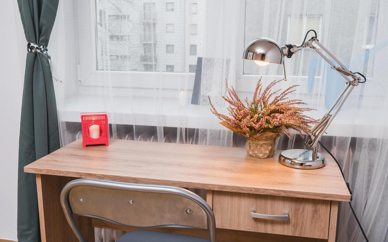 Sunshine Parkside Hideaway - 3 Bedroom - By Upstairs Krasków Εξωτερικό φωτογραφία